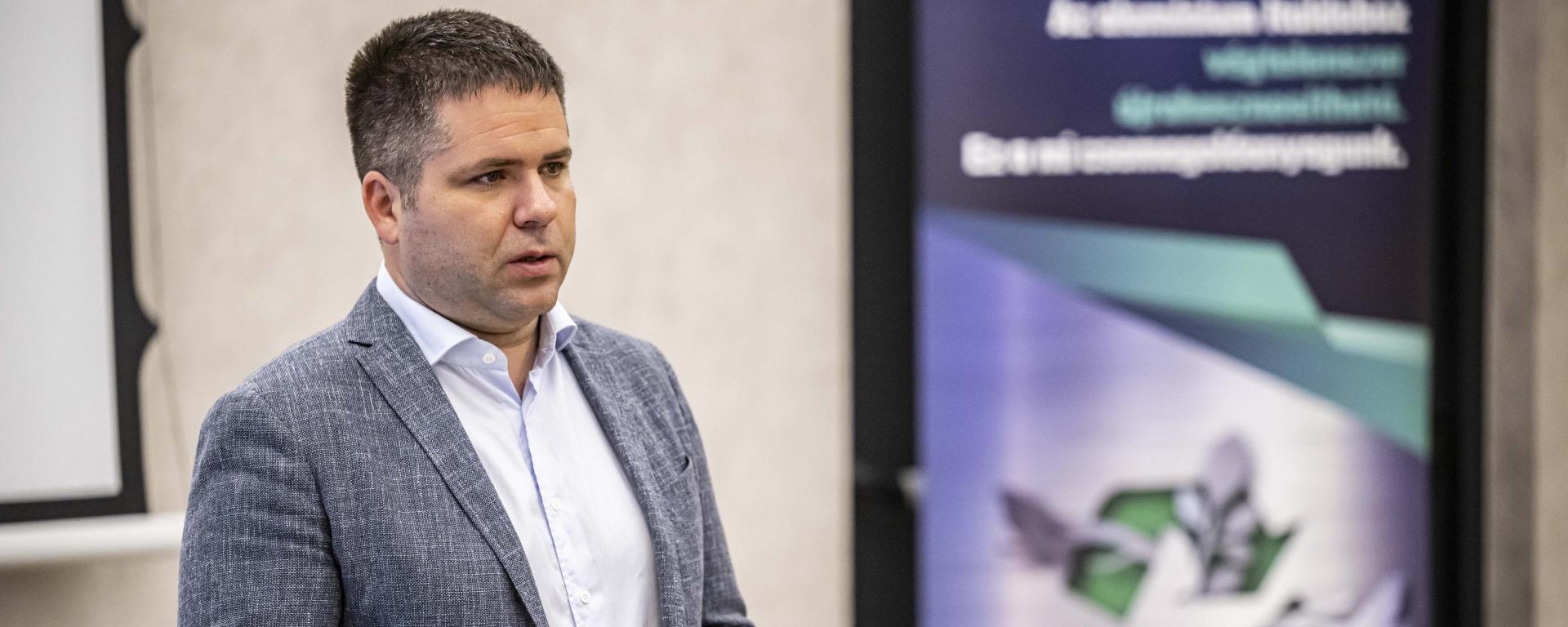 CsR_reggeli_Nobilis_PCs