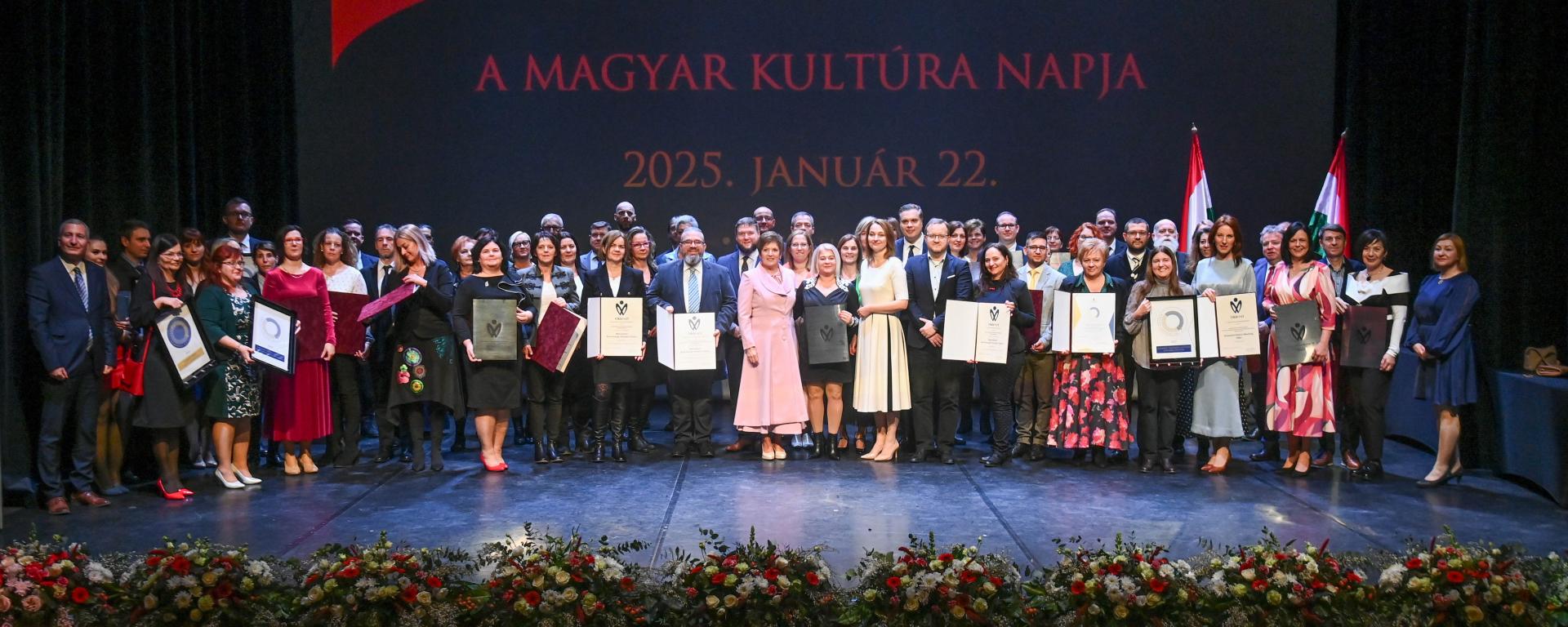 A magyar kultúra napja - Közművelődési és könyvtári miniszteri elismerések átadása