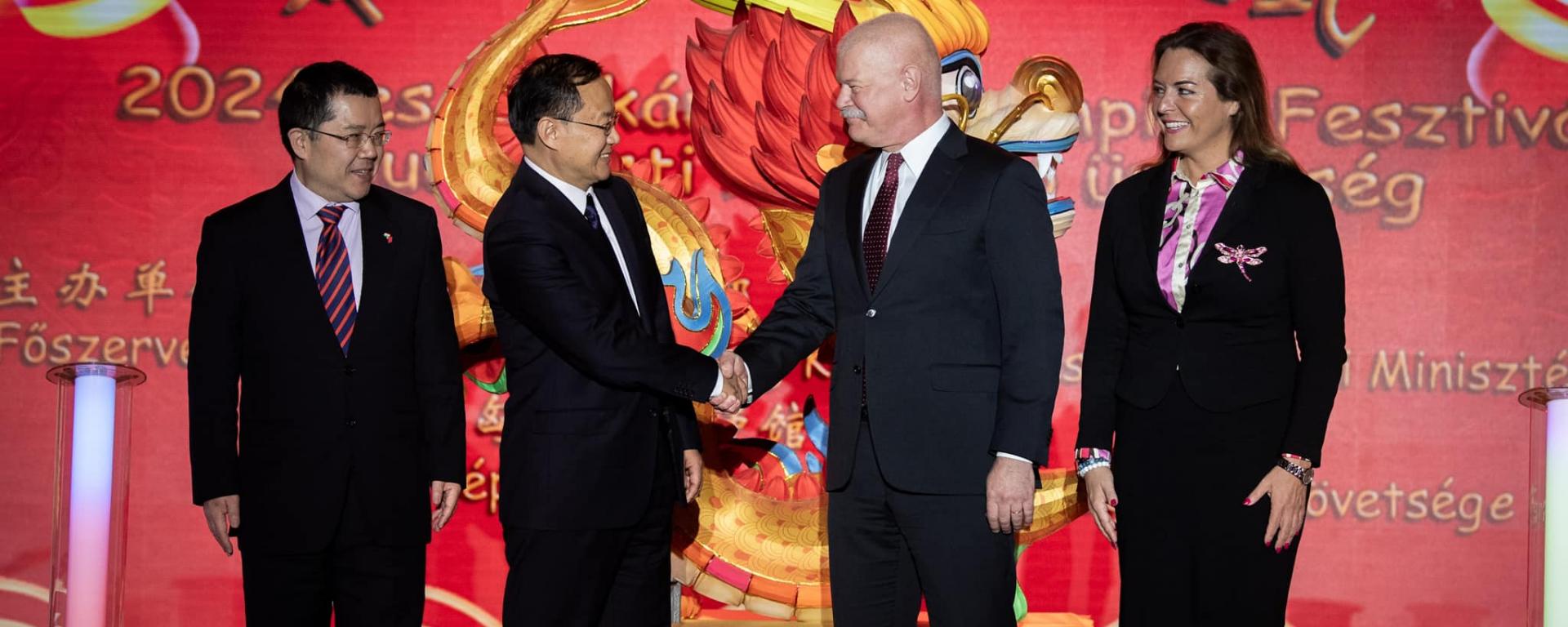Csák János: hosszú ideje tartó rokonszenv él a magyar és a kínai nép között